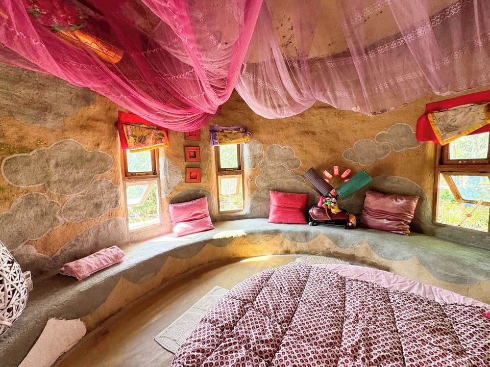 Family Room | Free WiFi