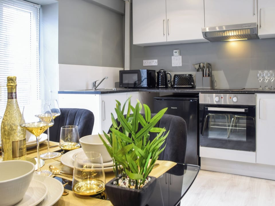 Kitchen/diner | Apartment 3 - Ye Olde Smithy, Stoke-on-Trent