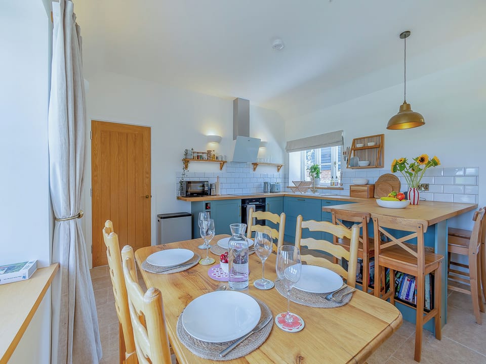 Kitchen/diner | Swallow - Woodsell Farm, Faversham