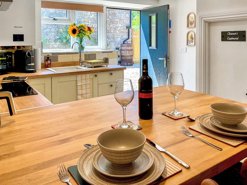 Kitchen | The Old Posthouse Barn - Axbridge Holidays, Axbridge, near Weare