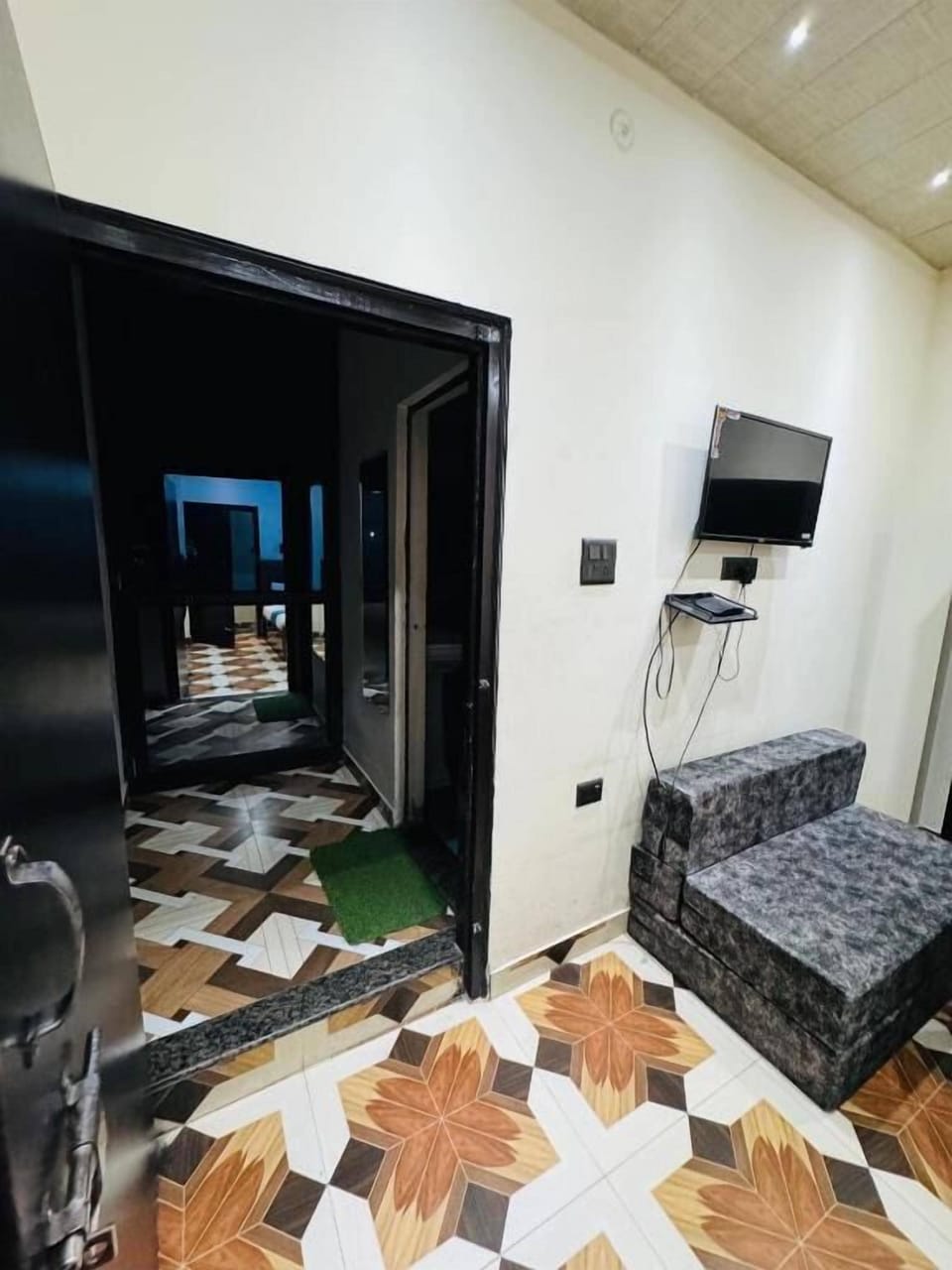 Double Room, Balcony, Mountain View | Desk, free WiFi