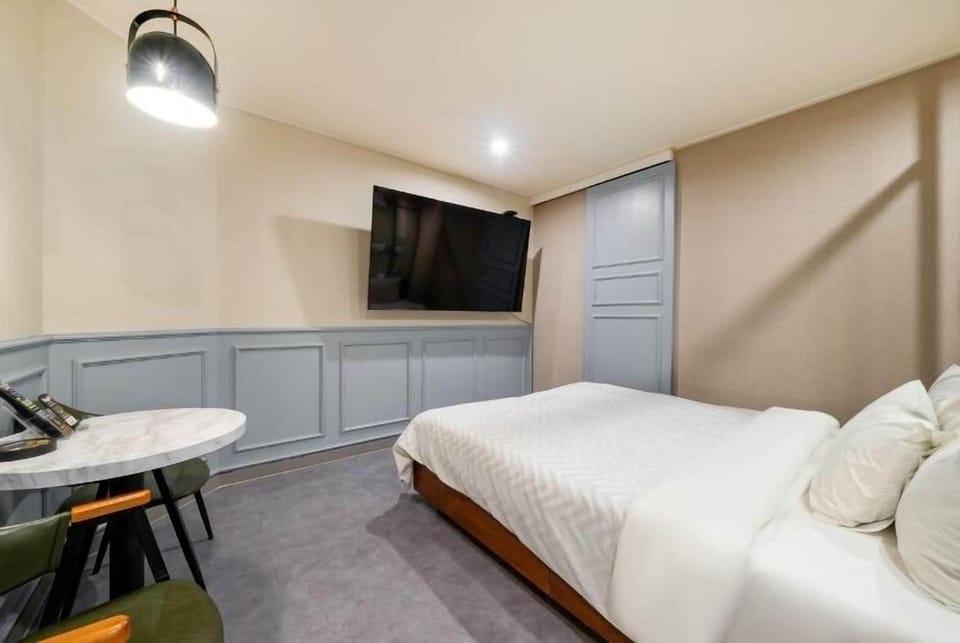 Double Room | Free WiFi