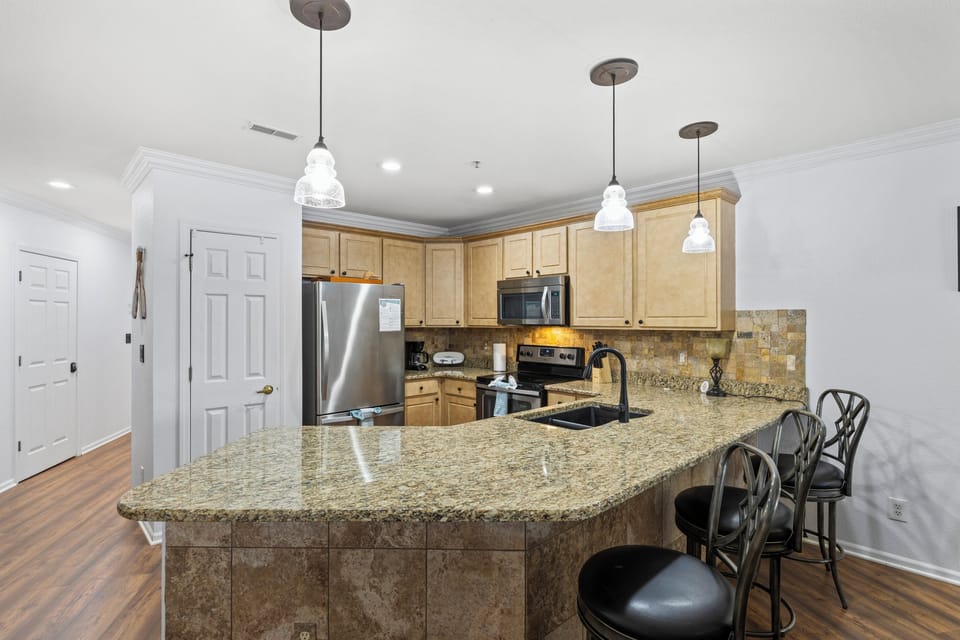 Kitchen & Bar Seating