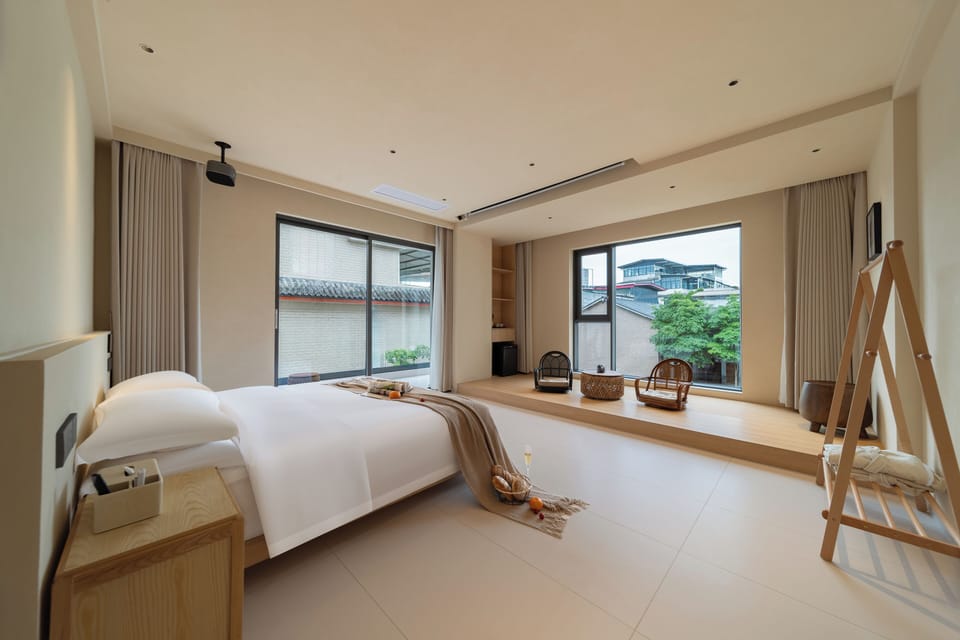 Deluxe Double Room | Desk, WiFi (free)
