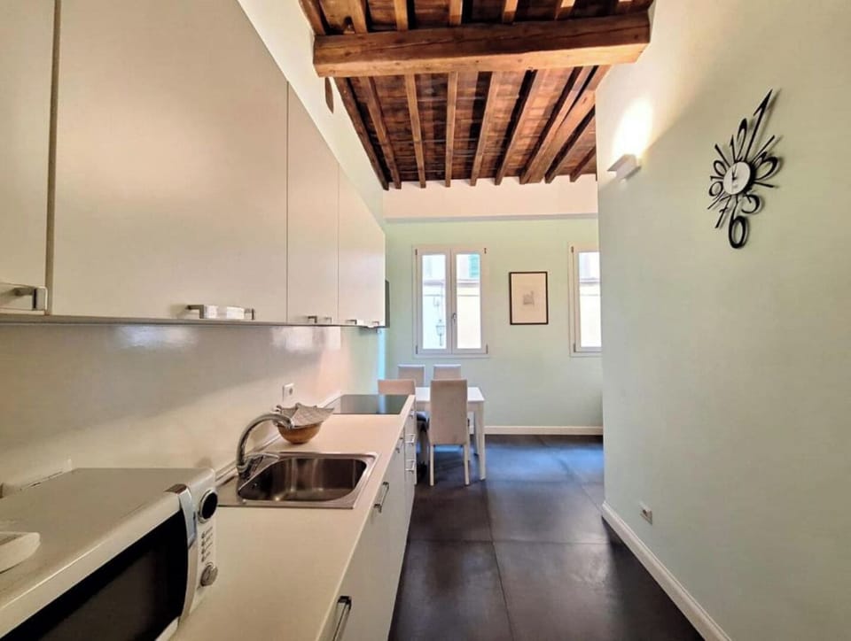 Apartment | Private kitchen | Electric kettle, toaster