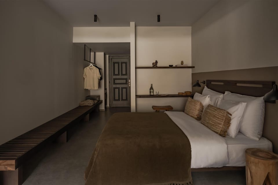 In-room safe, desk, free WiFi, bed sheets