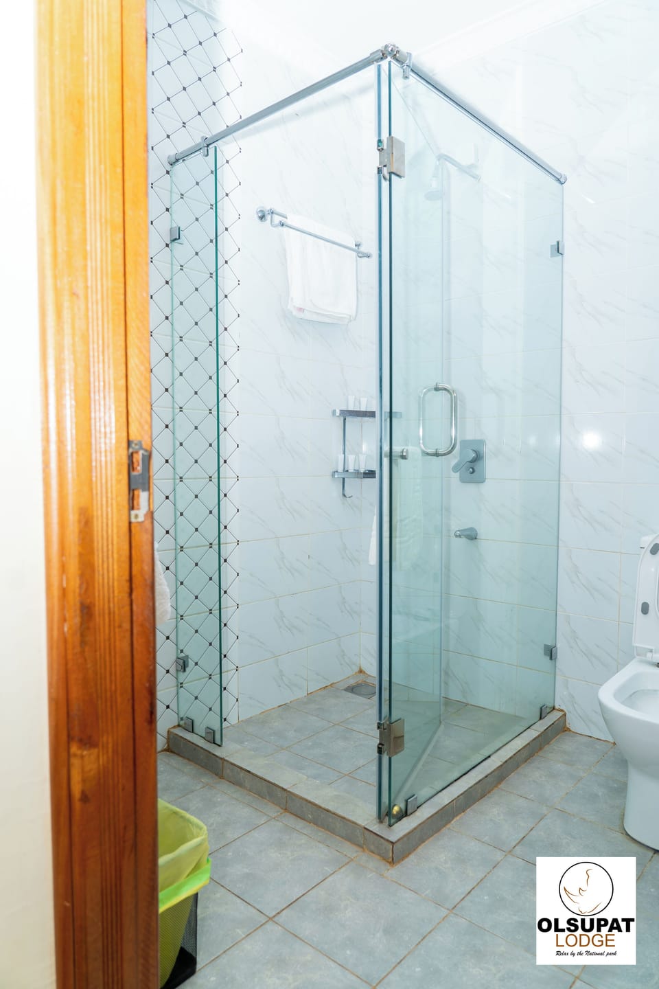 Deluxe Double Room, Balcony, Garden View | Bathroom | Shower, slippers, towels, soap