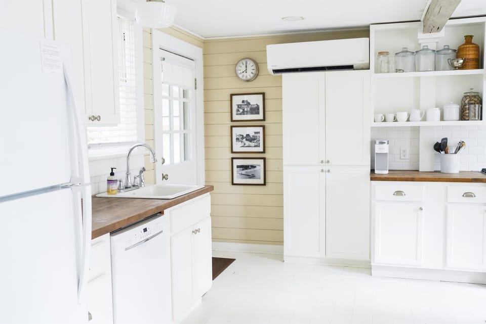 Fully equipped kitchen for family meals