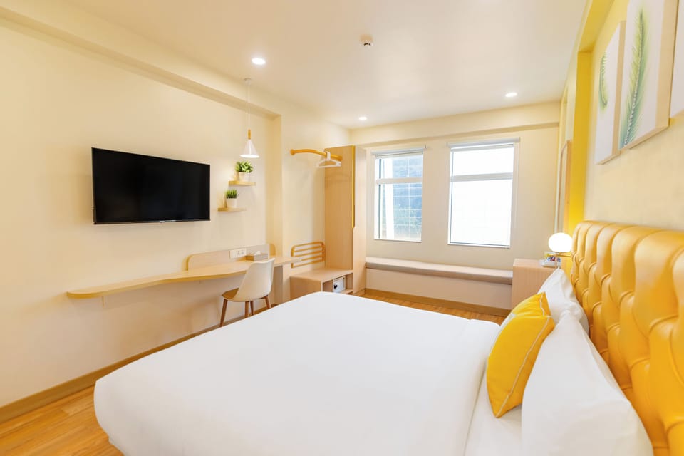 Executive Double Room | In-room safe, desk, laptop workspace, iron/ironing board
