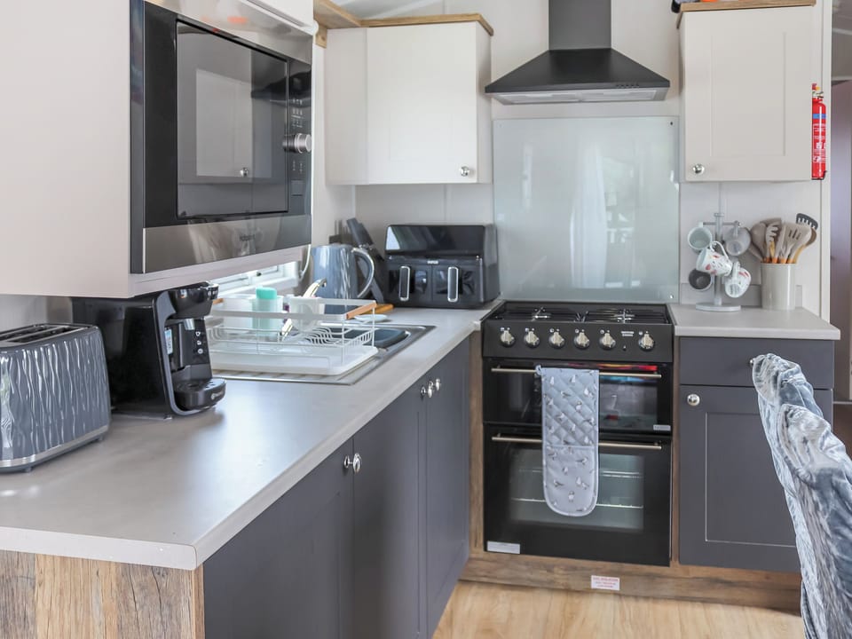 Open plan living space | The Laughing Seagull, Aber Bay, near Clarach