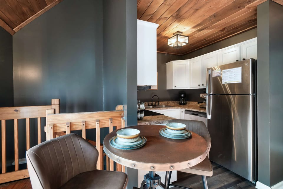 Enjoy meals at a chic, industrial-style table, perfect for conversations and memories!