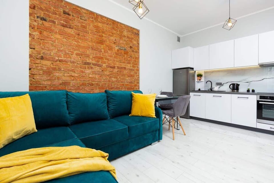 The living area's tasteful furnishings ensure a pleasant stay. 