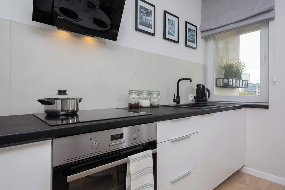 Kitchenette with induction hob 