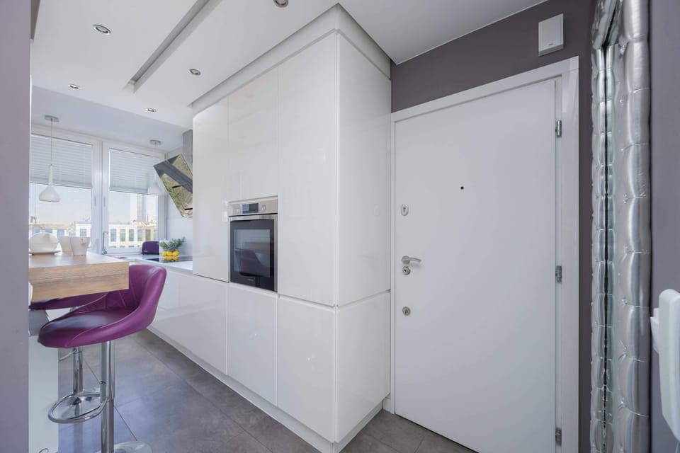 Fully equipped kitchen with necessary appliances and accessories.