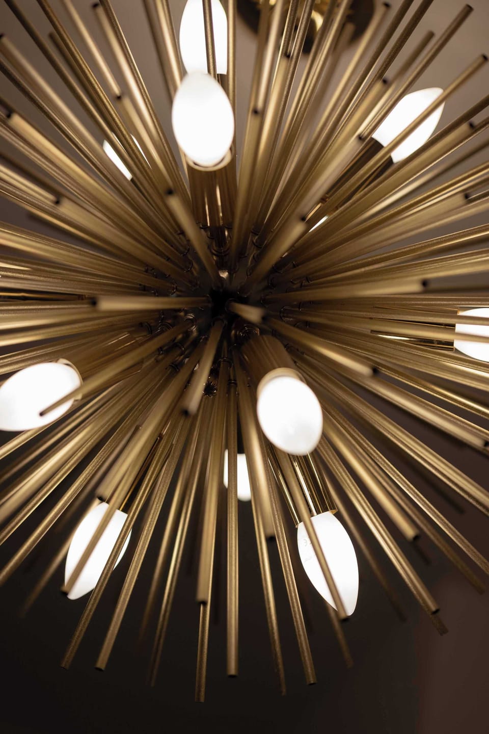 Decorative details / lamp.