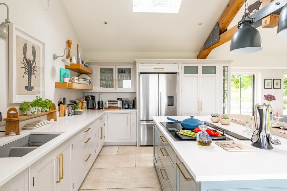 The well-equipped spacious kitchen