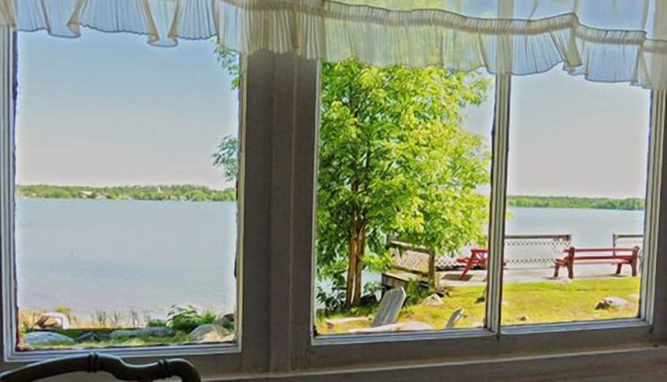 Traditional Cottage, 2 Bedrooms, Kitchen, Bay View (Waterfront Cottage 6	) | View from room