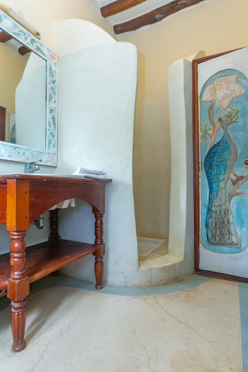 Luxury Apartment, 2 Bedrooms, Ocean View, Beachfront | Bathroom | Shower, free toiletries, hair dryer, towels