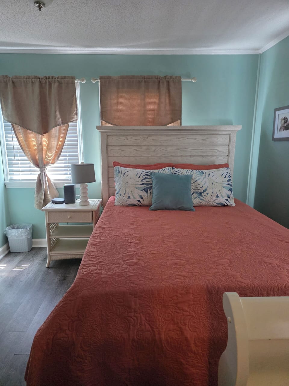 queen  bed