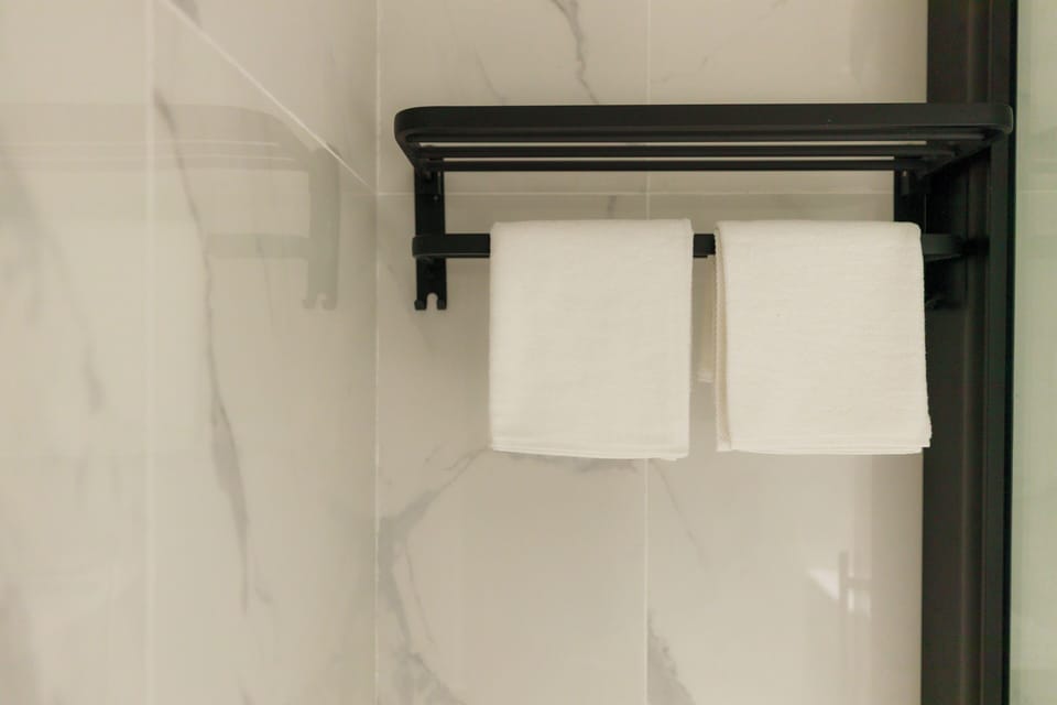 Shower, hair dryer, slippers, bidet