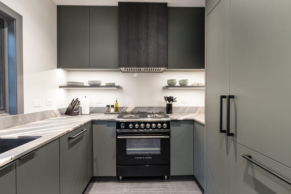 Kitchen - cook all your favorite meals with ease in this fully equipped kitchen