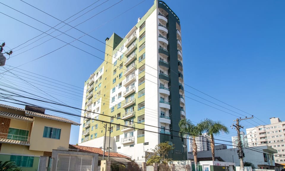 Basic Apartment | Exterior