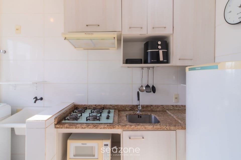 Basic Apartment | Private kitchen