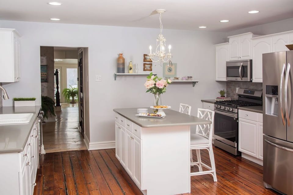 Spacious kitchen w/ island, dual dishwashers, coffee station and breakfast nook
