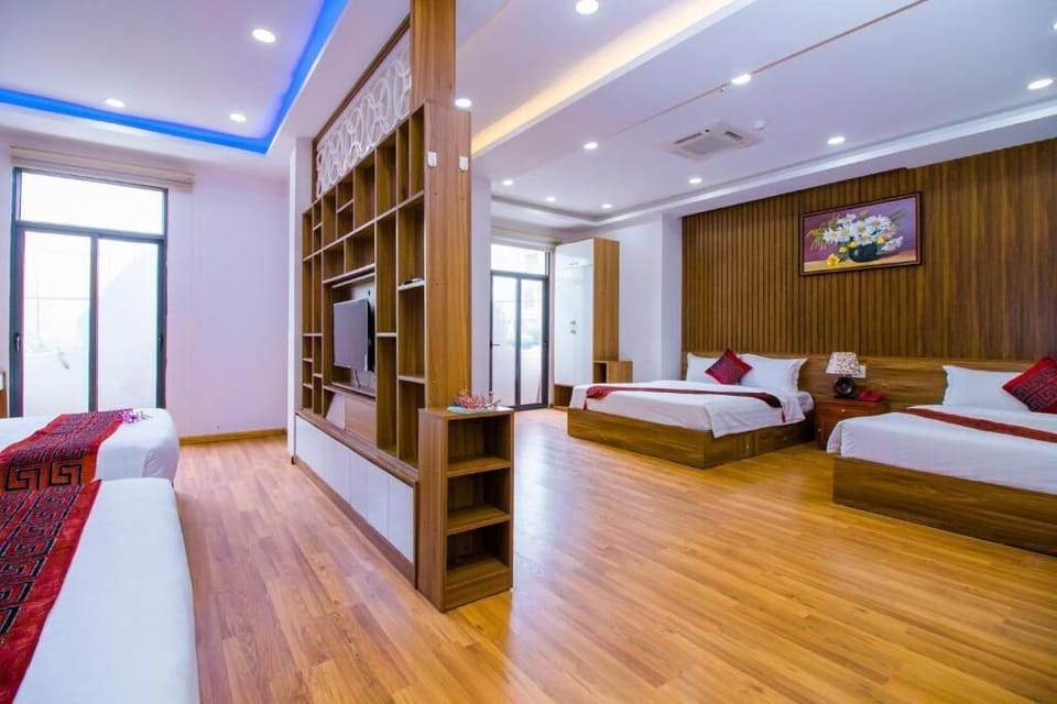 In-room safe, soundproofing, WiFi (free)