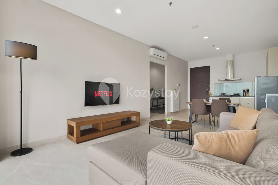 Apartment, 2 Bedrooms, City View | Living area | 50-inch Smart TV with cable channels, Netflix, streaming services