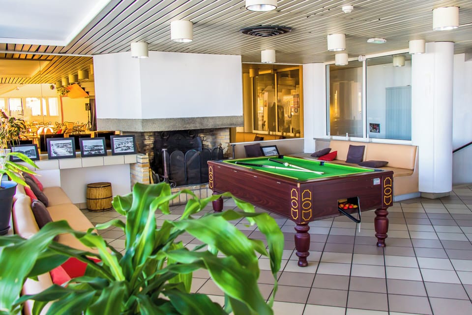 Game room