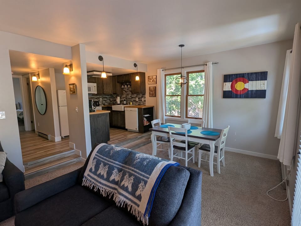 Dining Room/Kitchen