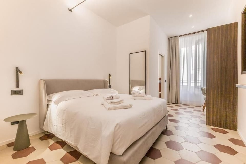 Superior Room | In-room safe, desk, laptop workspace, blackout drapes