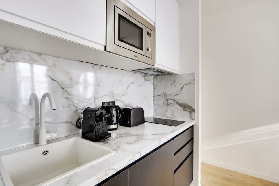 Apartment | Private kitchen | Fridge, microwave, stovetop, coffee/tea maker