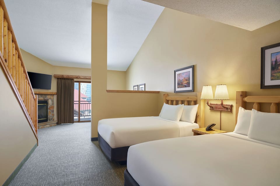 Loft Fireplace Suite, Suite | In-room safe, iron/ironing board, high-speed internet, alarm clocks