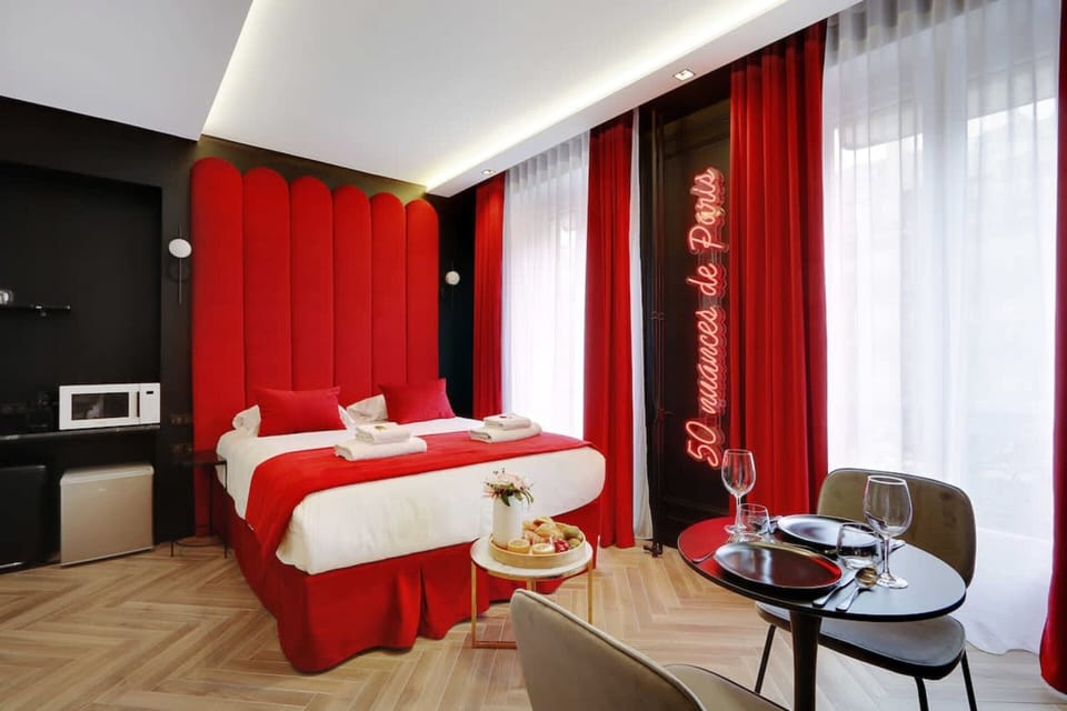 House | Iron/ironing board, bed sheets