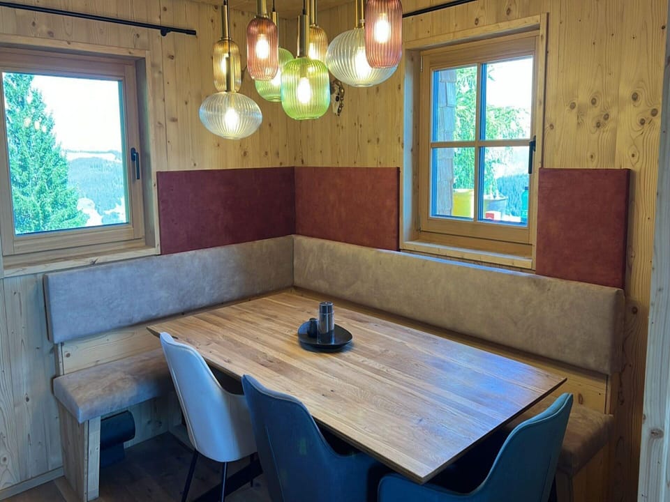 House | Dining