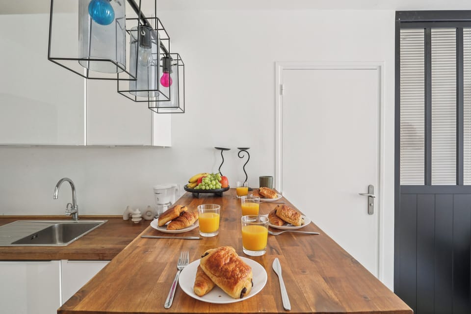 City Apartment, 1 Double Bed with Sofa bed, Non Smoking | Private kitchen | Espresso maker, coffee/tea maker, electric kettle, toaster