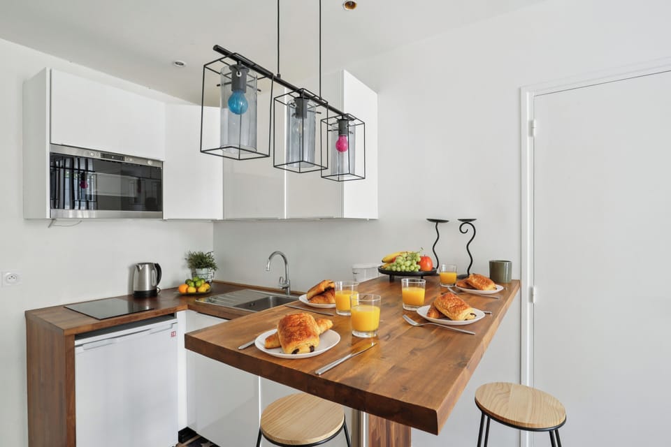 City Apartment, 1 Double Bed with Sofa bed, Non Smoking | Private kitchen | Espresso maker, coffee/tea maker, electric kettle, toaster