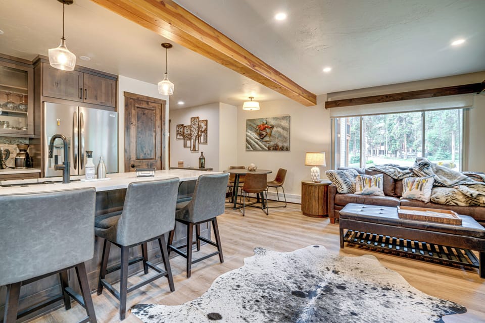 Apartment (2 Bedrooms) | Front of property