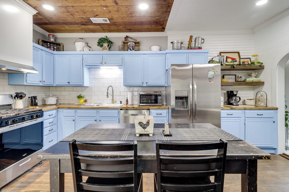 House (2 Bedrooms) | Interior