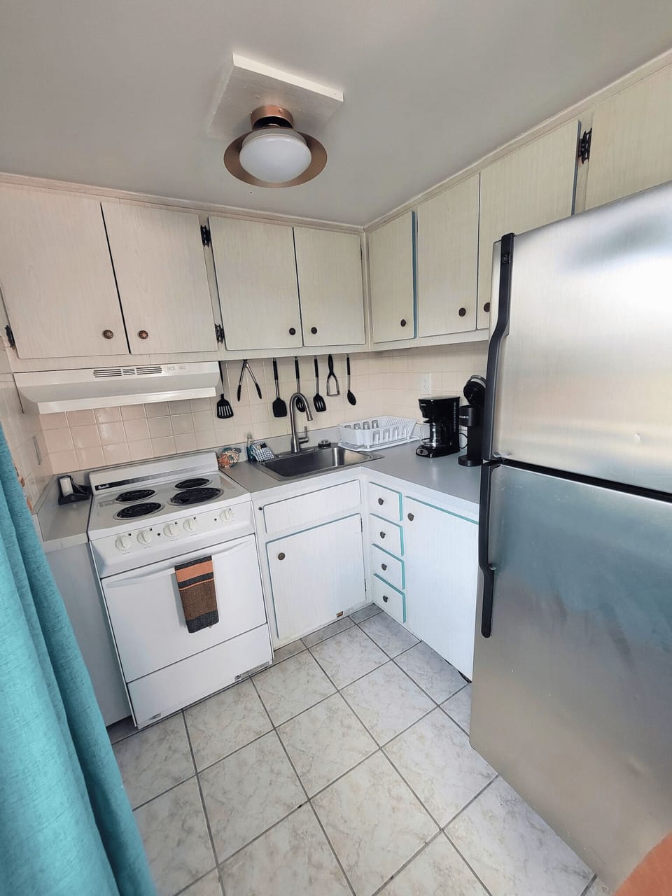 Apt # 4 kitchen 2 R