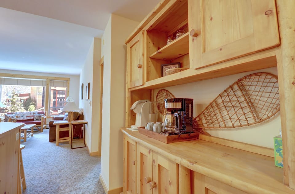 Condo, 3 Bedrooms | Interior