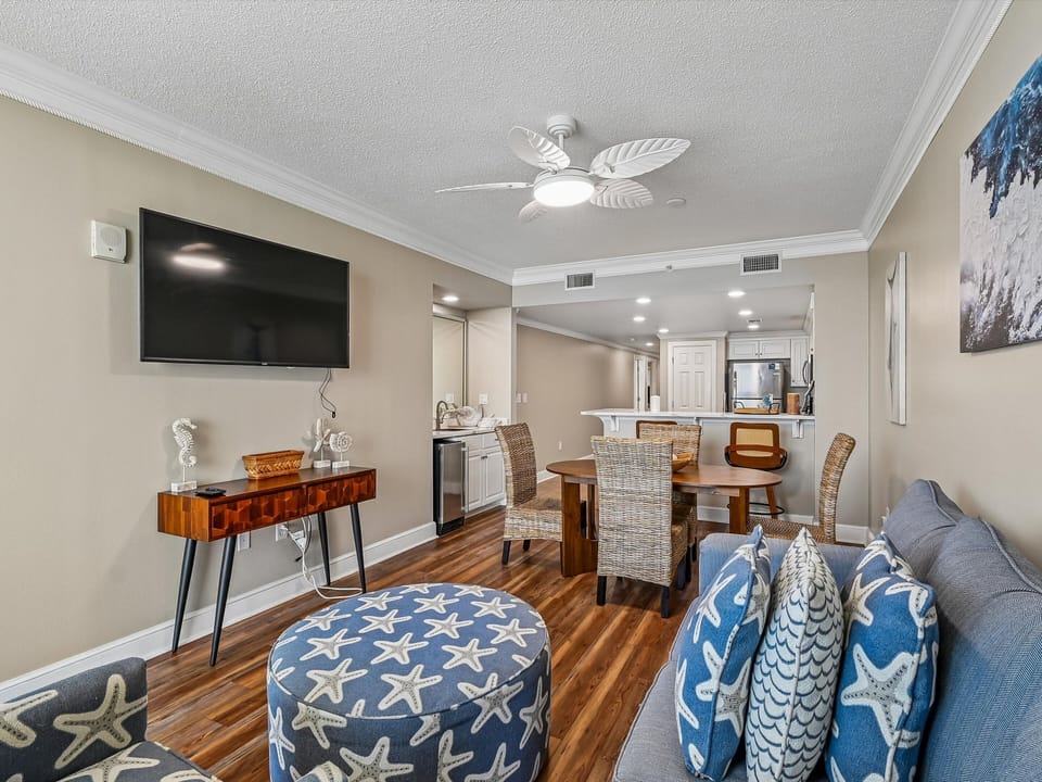 Living Room - Smart TV