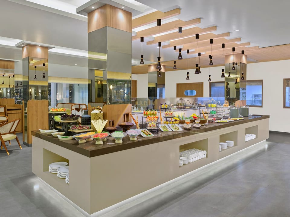 Daily buffet breakfast for a fee