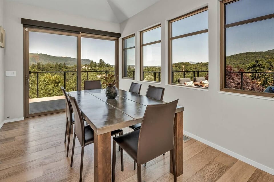 Informal Dining Area