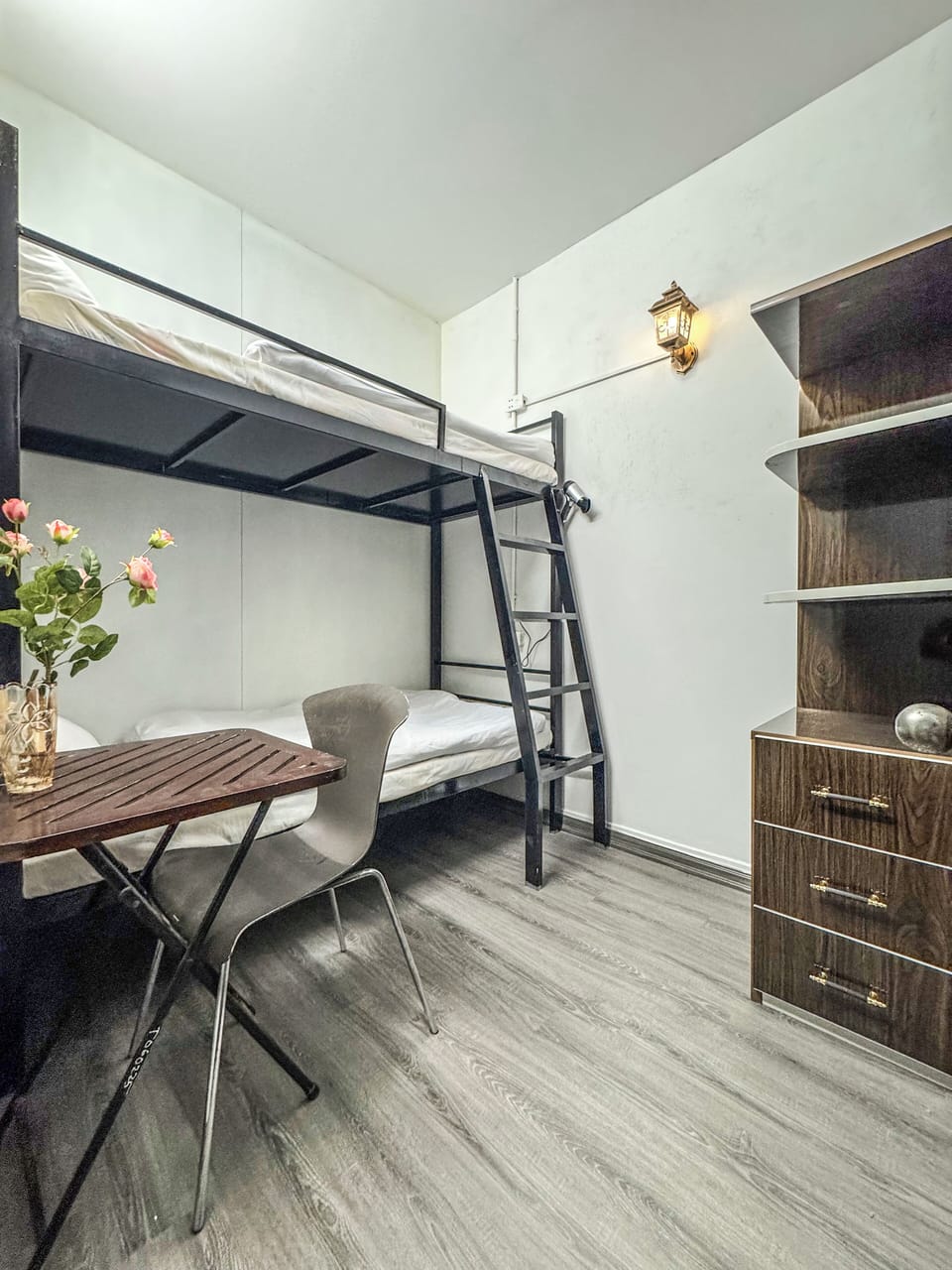 Deluxe Double or Twin Room | Desk, laptop workspace, free WiFi