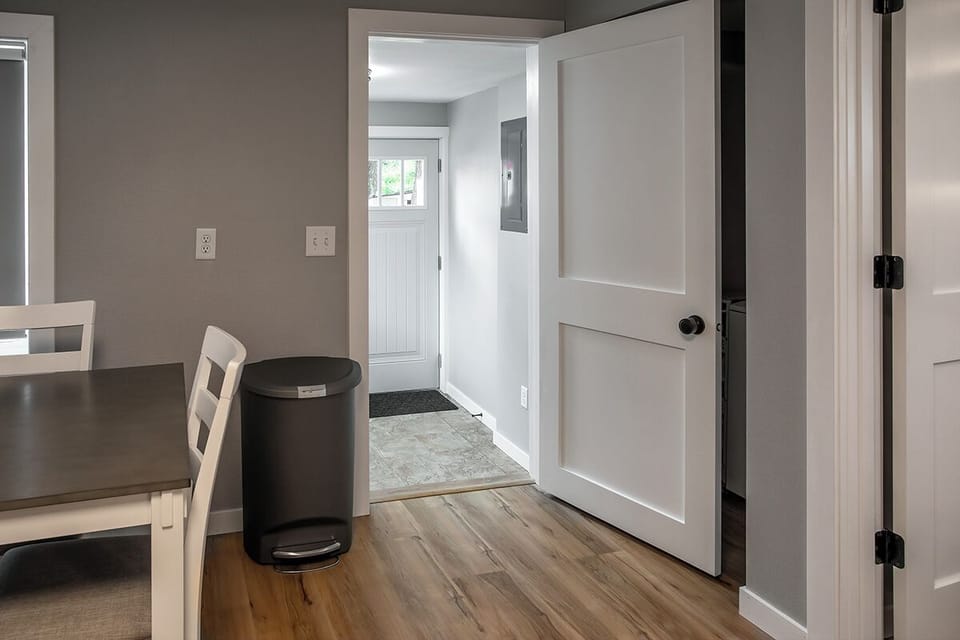 Family Cottage, Park View | Iron/ironing board, free WiFi, bed sheets