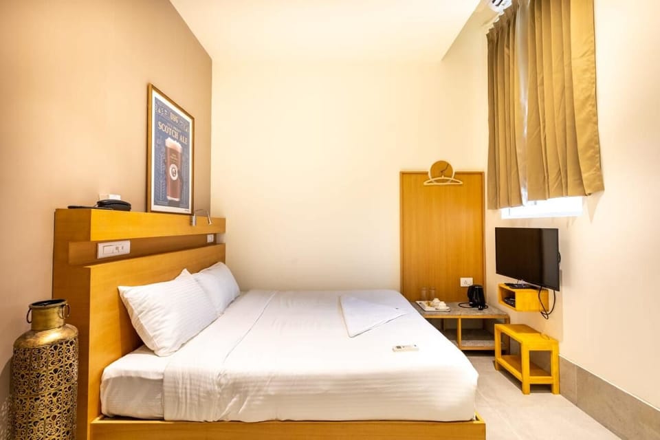 Double Room | Iron/ironing board, free WiFi