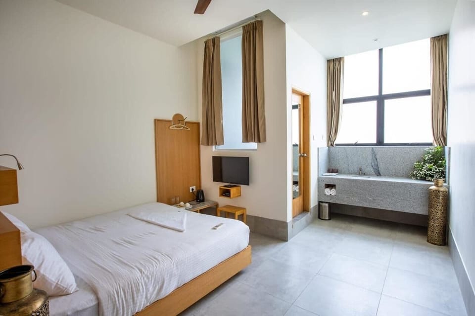 Double Room | Iron/ironing board, free WiFi